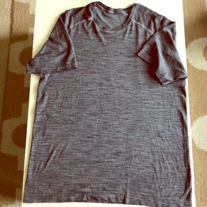 Men’s Vent Tech Lululemon Shirt